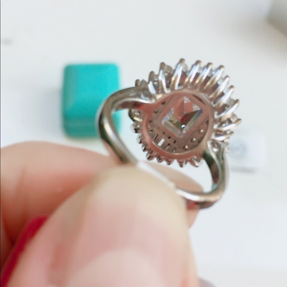 14k white gold diamond ring art deco halo emerald - Picture 4 of 8